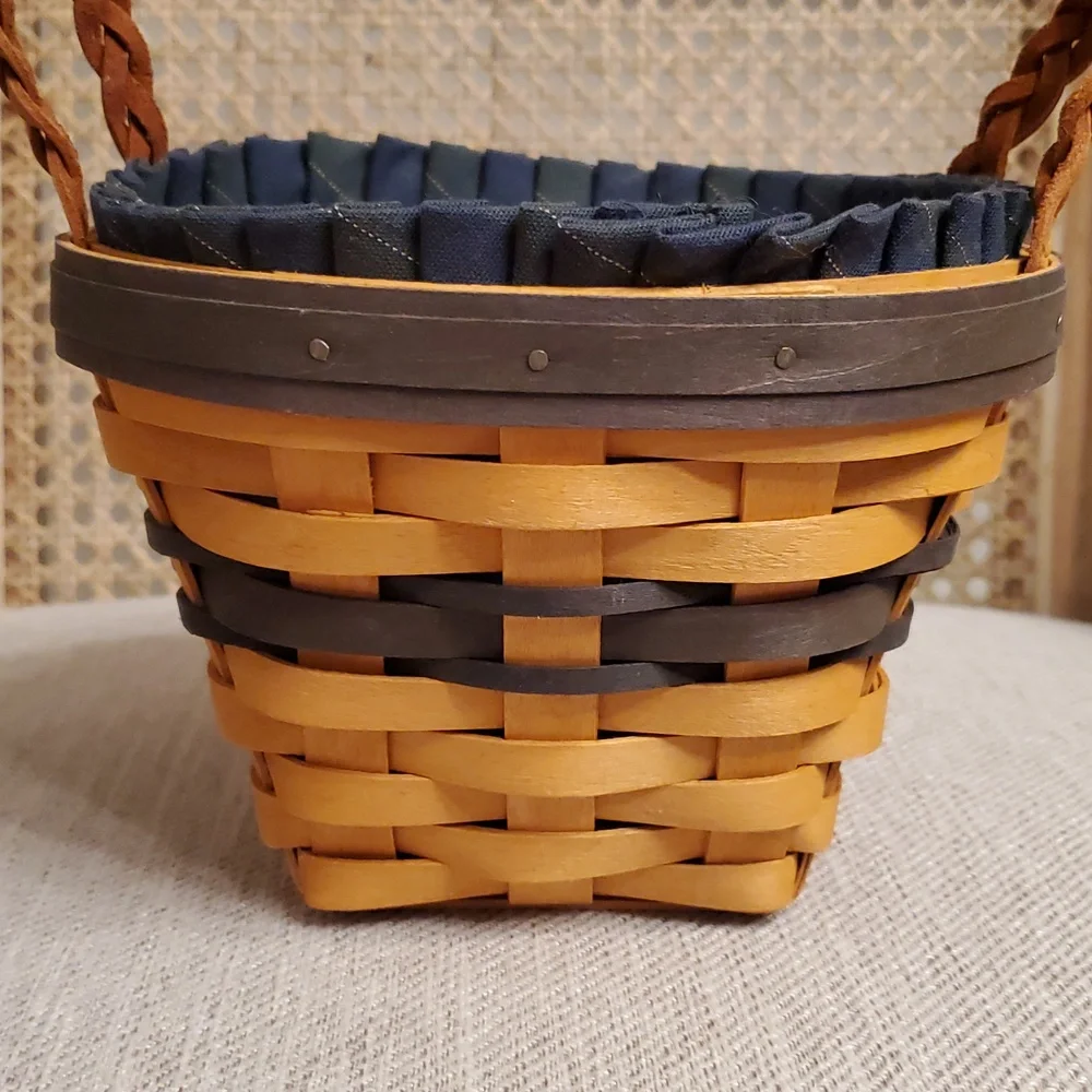 Longaberger Collector's Club 1999 Renewal Handcrafted Woven Basket Set